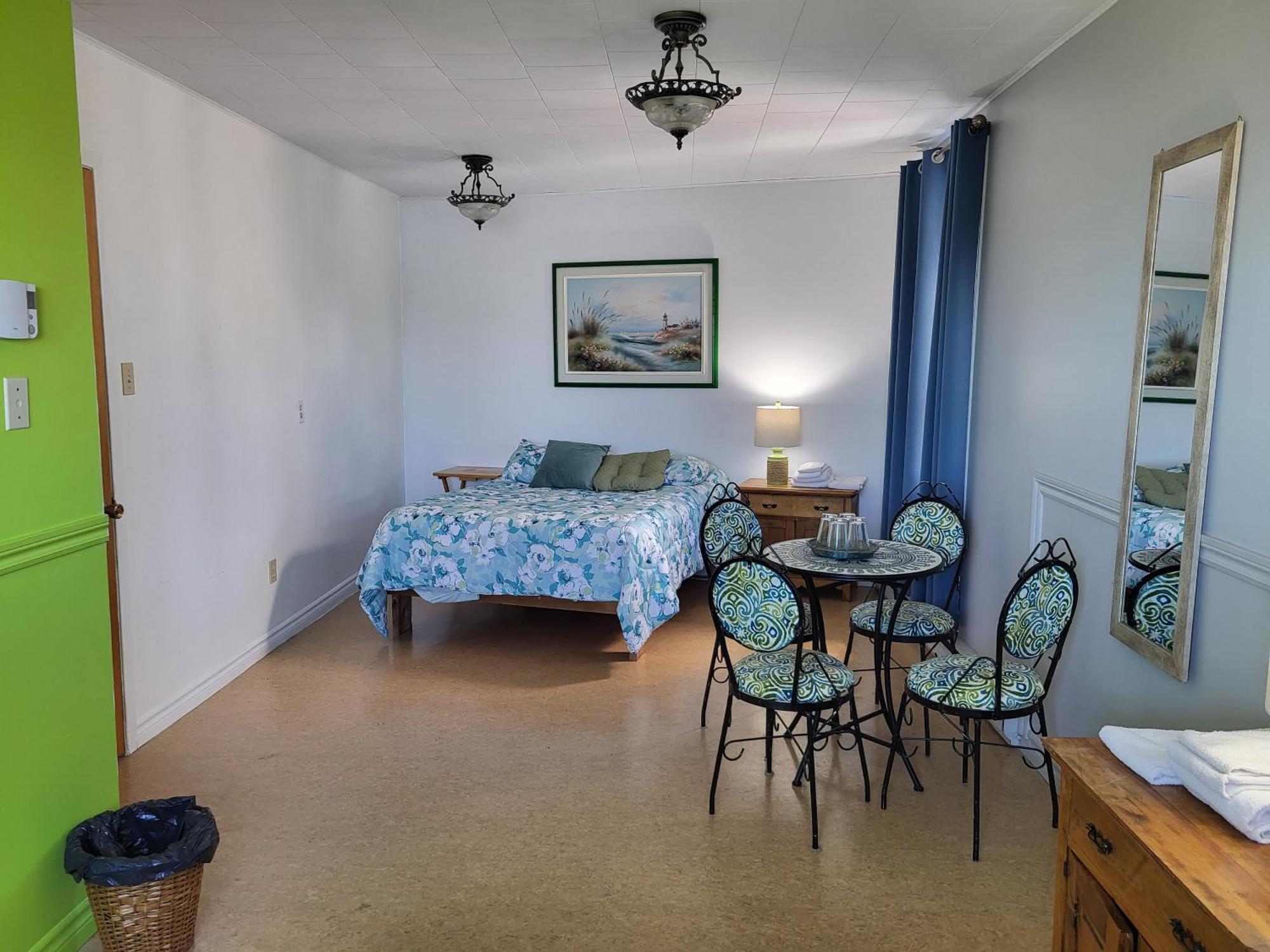 Auberge Soleil De Mer Bonaventure Exterior photo
